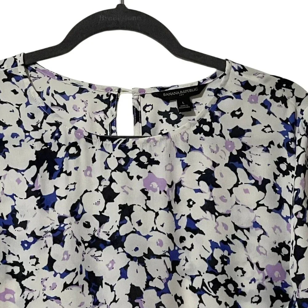 Banana Republic Womens Size L Floral Long Sleeve Blouse With Tie Cuffs - Picture 2 of 10